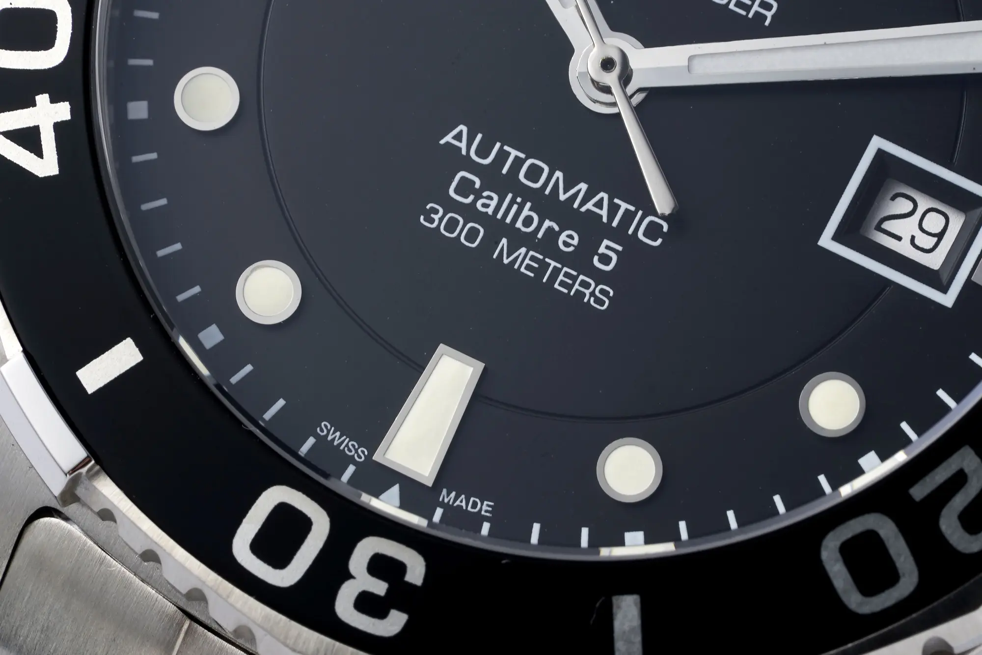 TAG Heuer – Silver Stainless Steel, Black Dial, Automatic Diver Style, 100m Waterproof - Image 5