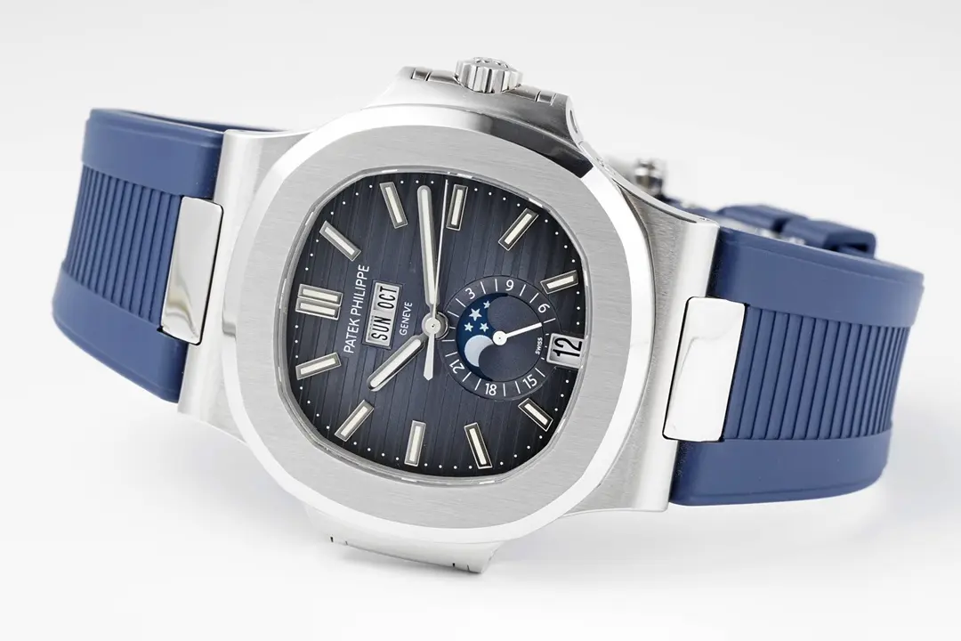 Patek Philippe Nautilus 5726/1A Blue Rubber - Image 5