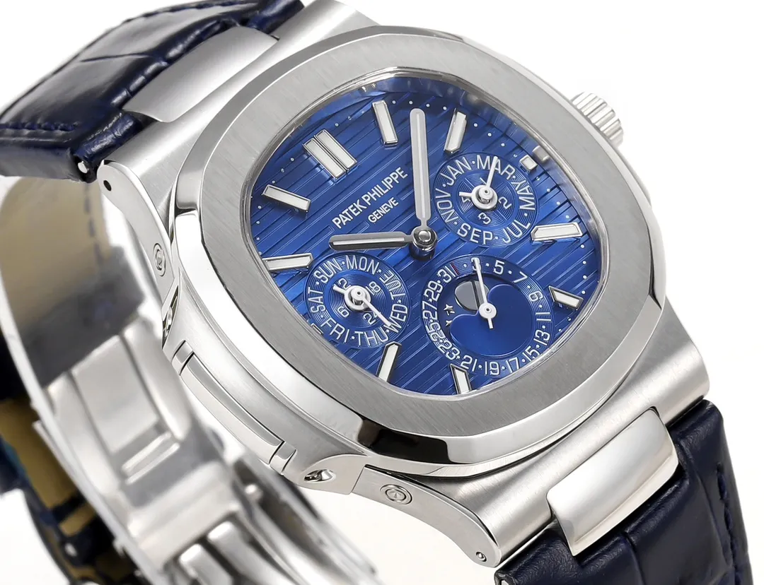 Patek Philippe Nautilus 5740 Blue Dial - Image 5