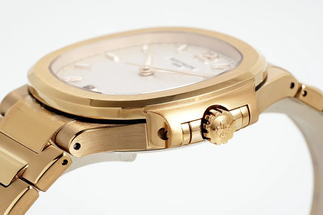 Patek Philippe Nautilus 7118 Gold - Image 5