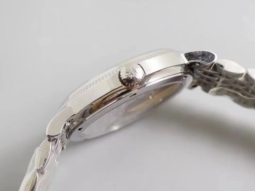 Patek Philippe Calatrava 5120G Silver - Image 5
