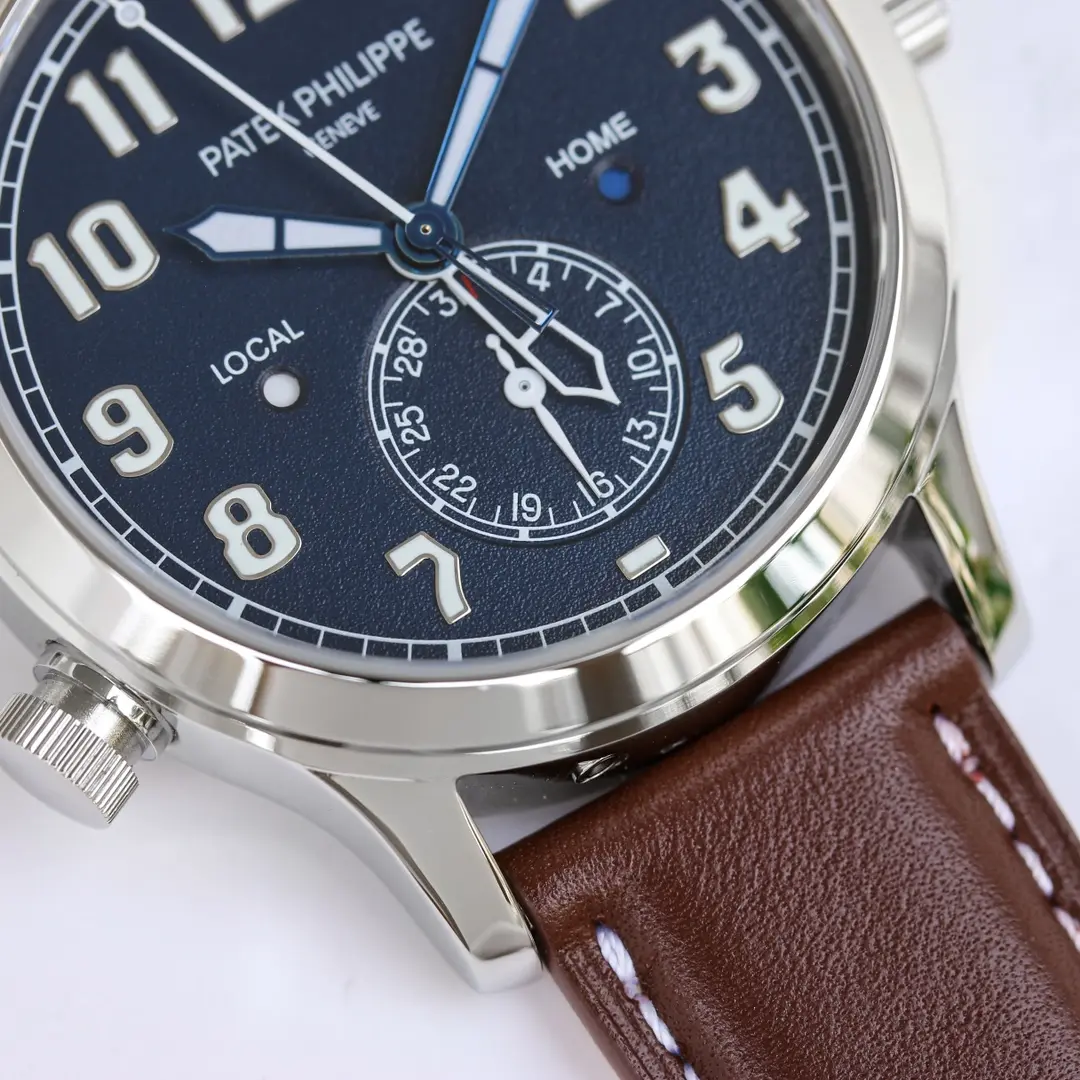 Patek Philippe Calatrava 5524 Blue Dial - Image 5