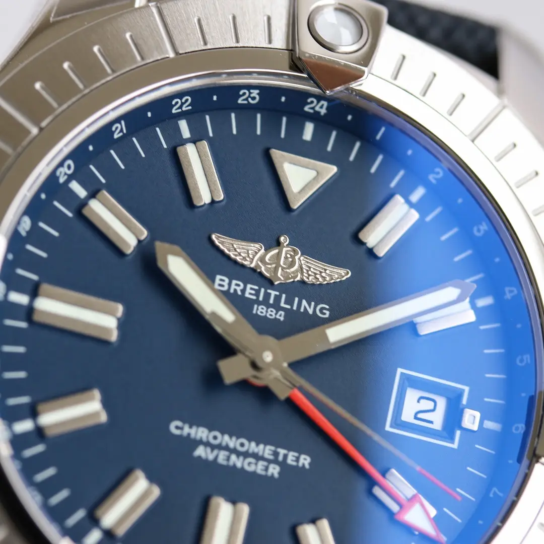 Breitling Avenger Automatic GMT 45 Blue - Image 6
