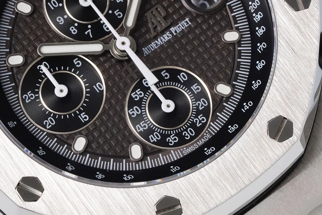 Audemars Piguet Royal Oak Offshore Steel - Image 5