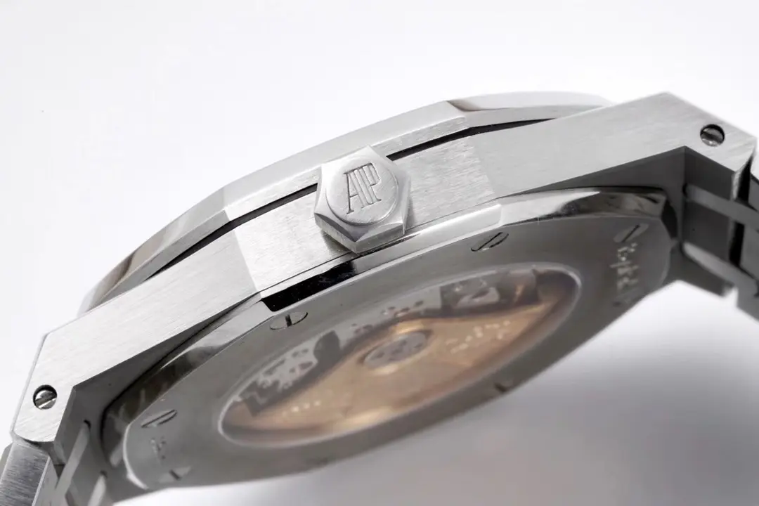 Audemars Piguet Royal Oak 15400 Silver Automatic - Image 14