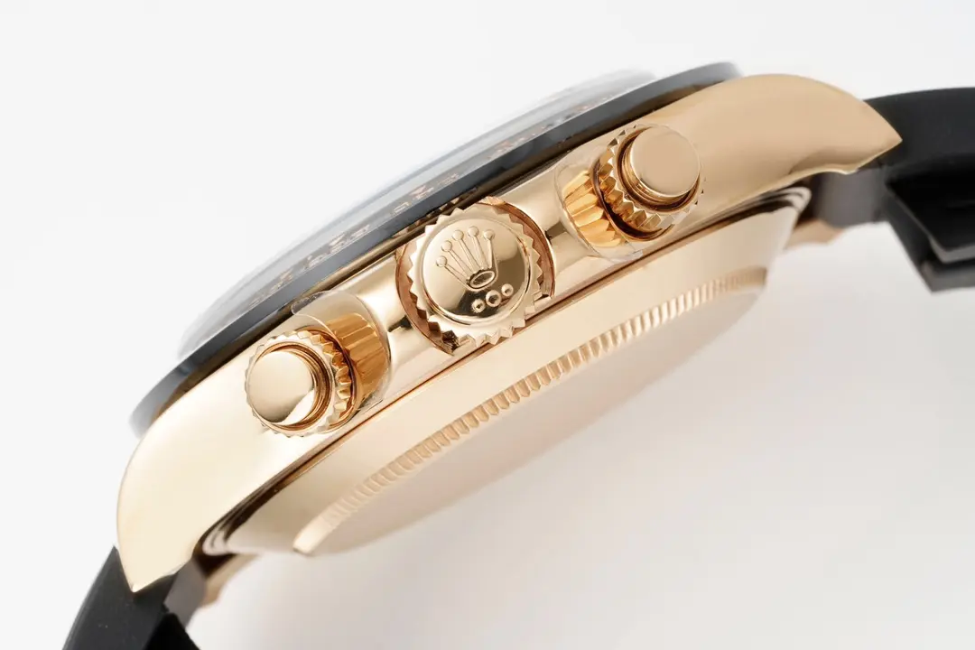 Rolex Yacht-Master 40mm Rose Gold Black Dial Rubber Strap Automatic - Image 6