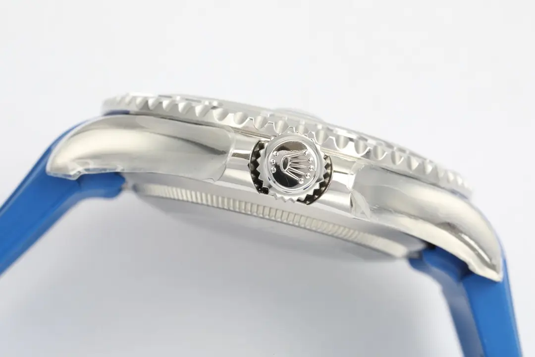 Rolex Yacht-Master 42 Blue Dial Stainless Steel Case with Blue Rubber Strap - Image 6