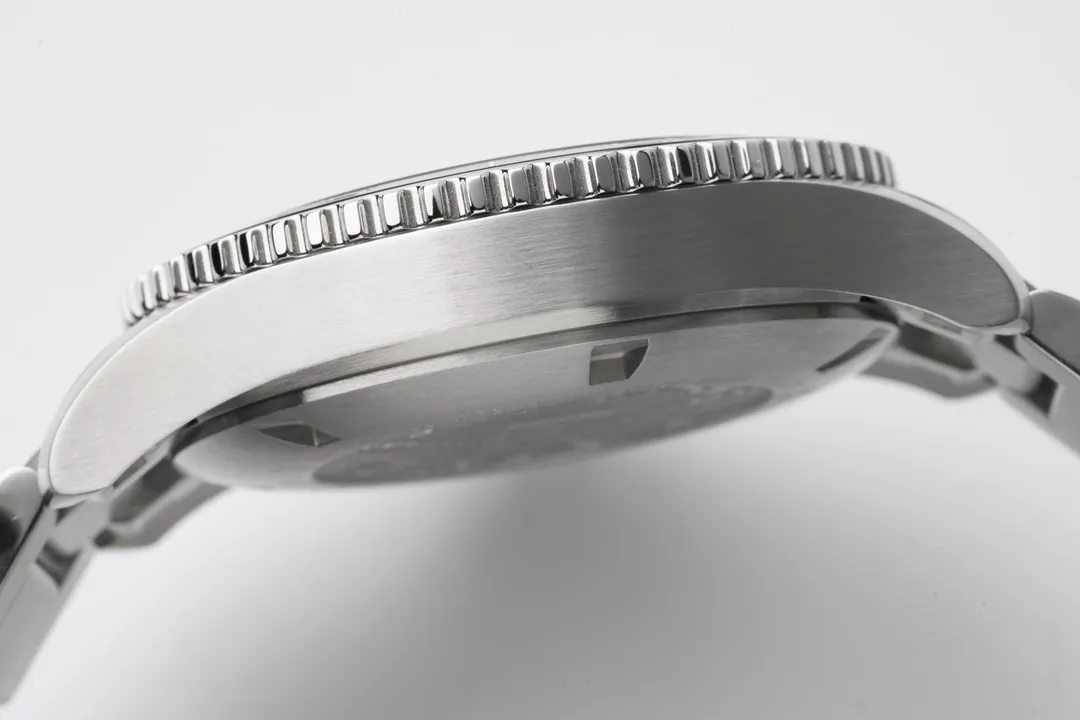 Longines Conquest Black Dial Stainless Steel - Image 6