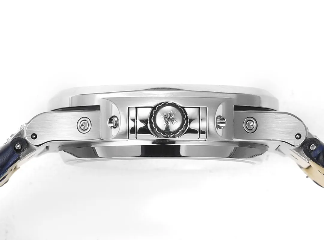 Patek Philippe Nautilus 5740 White Blue - Image 6