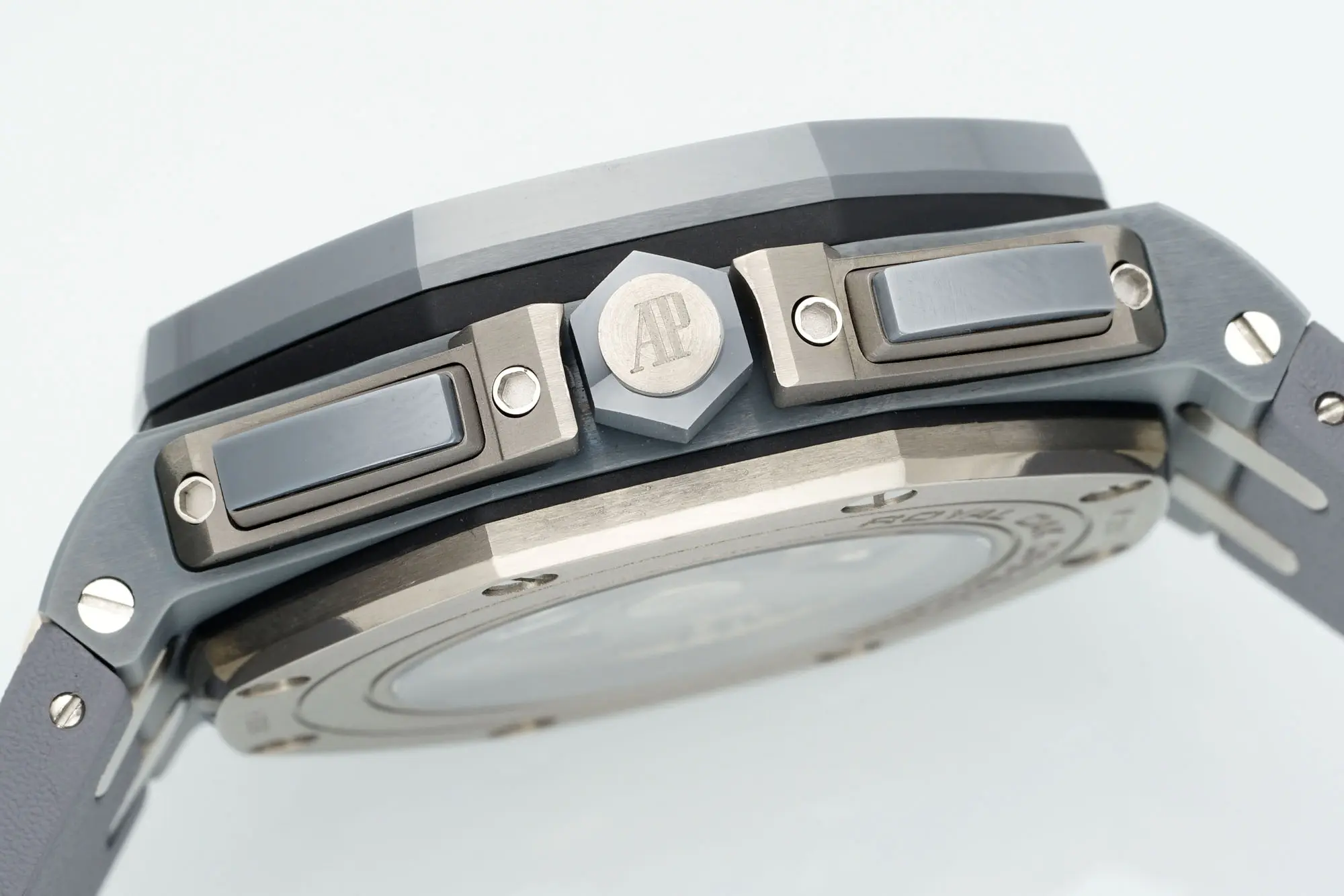 Audemars Piguet Royal Oak Offshore 26400 Grey Chronograph - Image 6