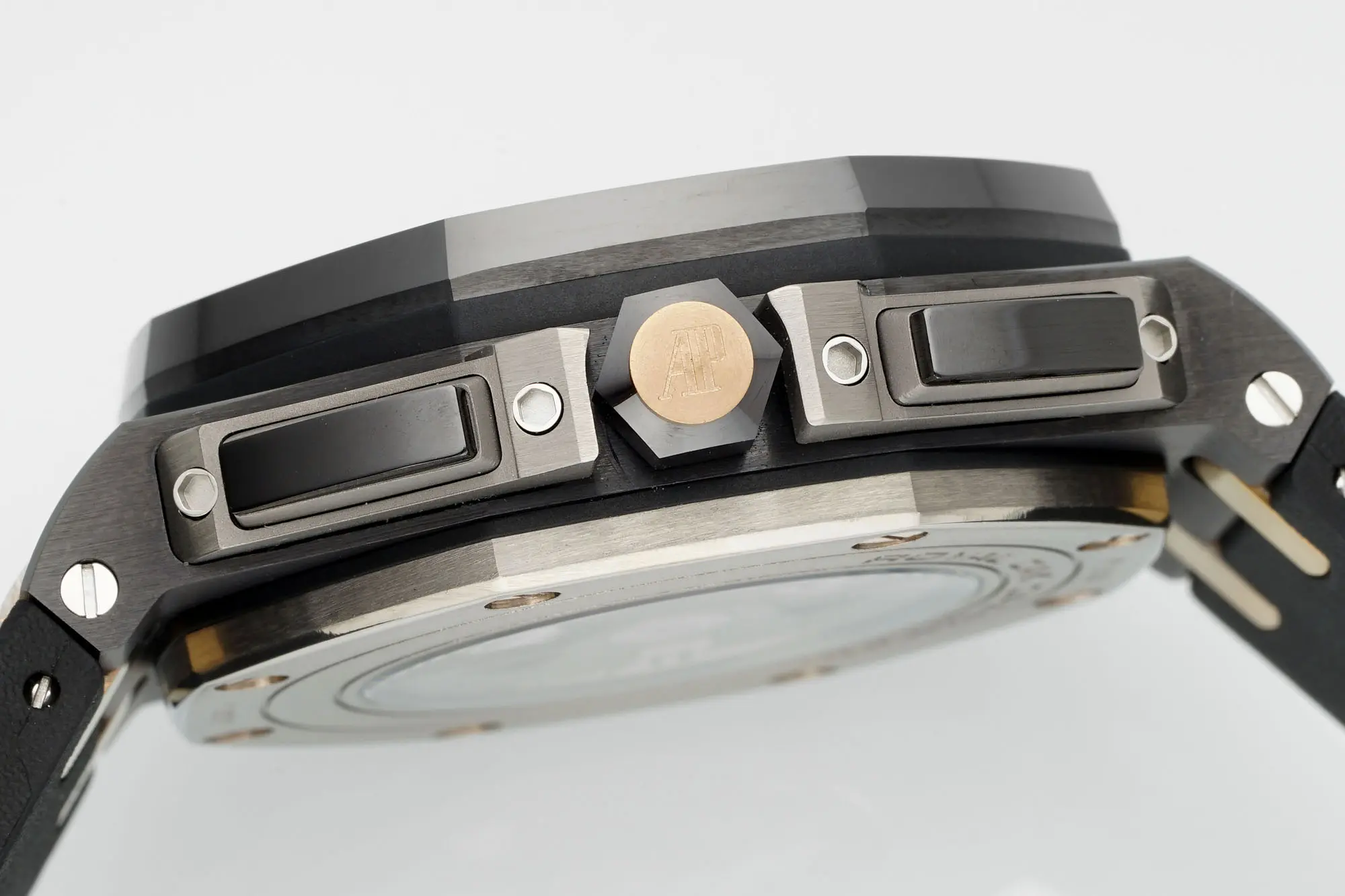 Audemars Piguet Royal Oak Offshore 26400 Black Ceramic - Image 6
