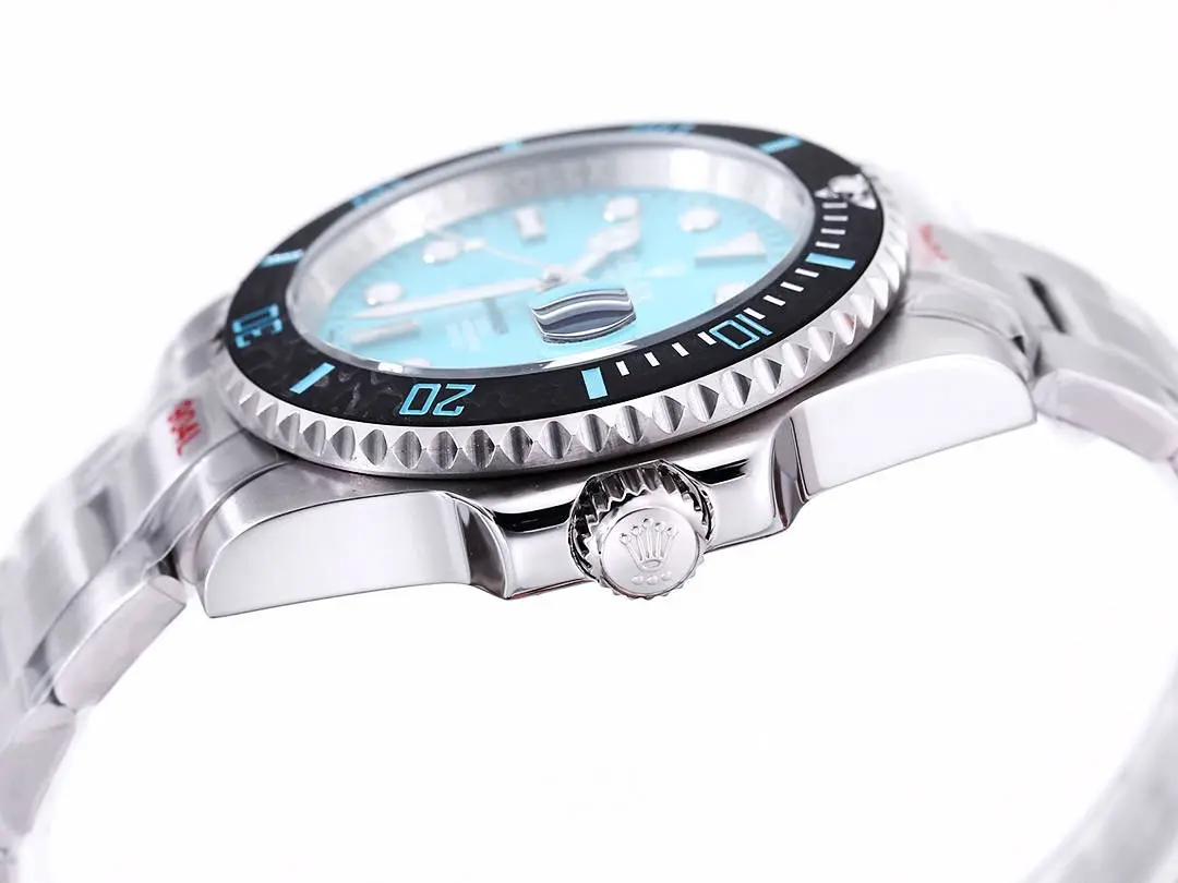 Rolex Submariner PARAKEET Custom Watch – Gradient Green Dial, Carbon Fiber Bezel, Stainless Steel - Image 7