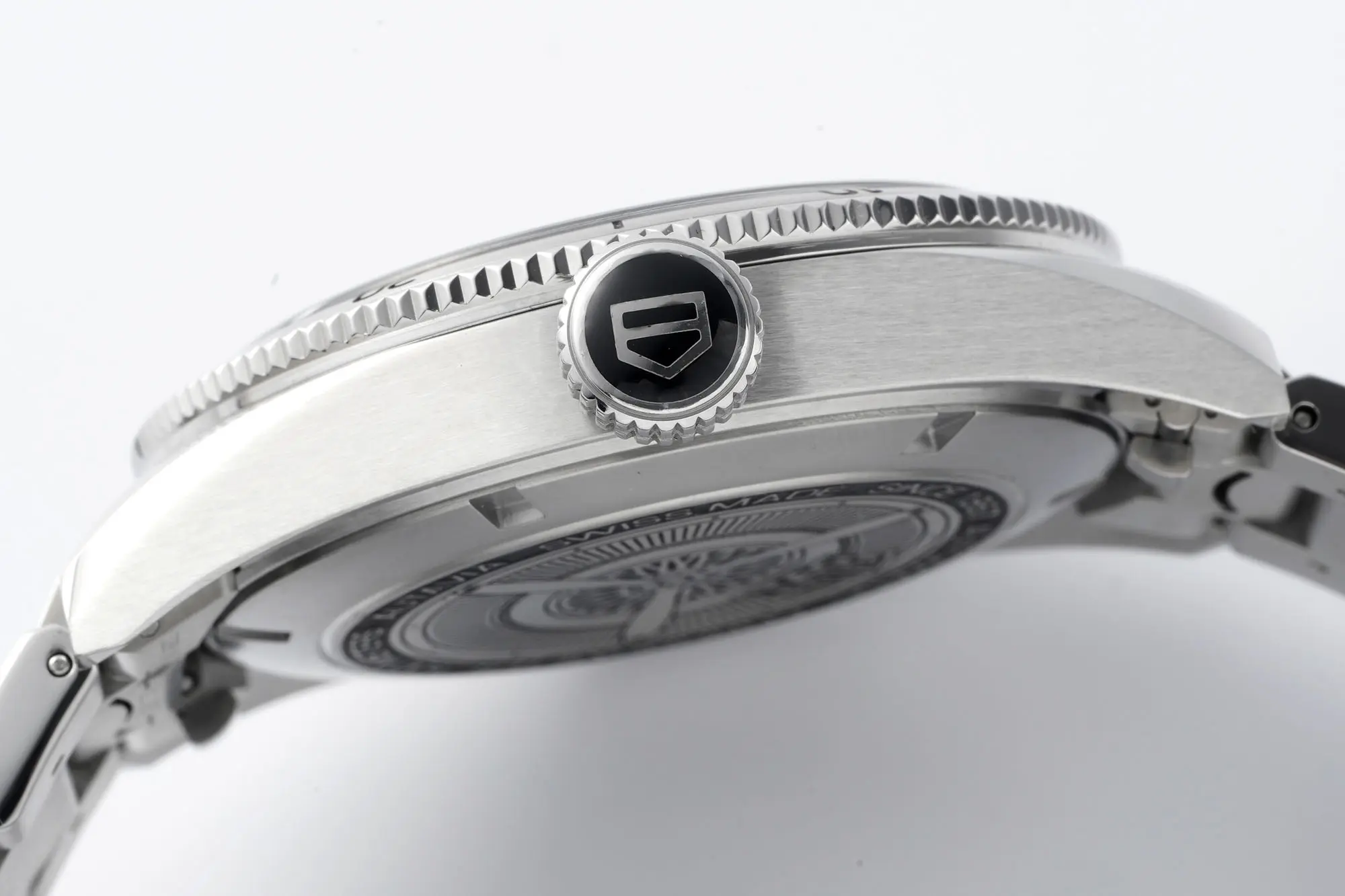 TAG Heuer – Silver Stainless Steel, Grey Dial, Dress & Casual Style, 100m Waterproof, SW200 Movement, Premium - Image 5