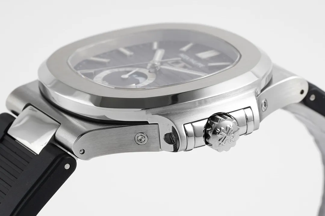 Patek Philippe Nautilus 5726/1A Blue Rubber - Image 25