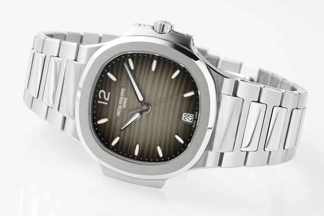 Patek Philippe Nautilus 7118 Grey Dial Steel - Image 25