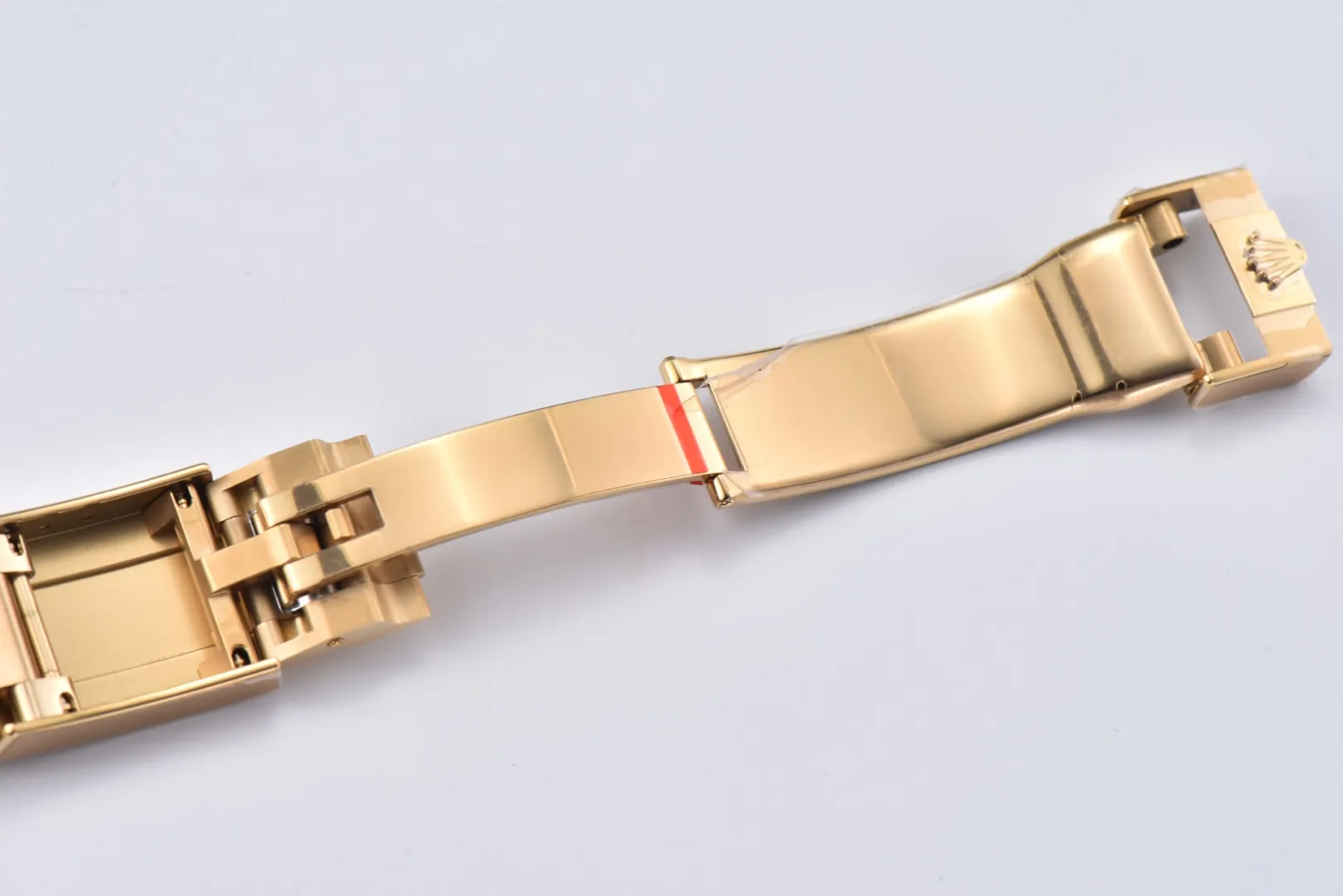 Rolex Daytona 116518 – Gold Panda Dial Chronograph - Image 8