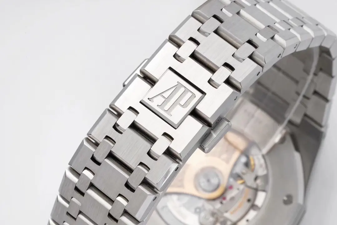 Audemars Piguet Royal Oak 15400 Silver Automatic - Image 8