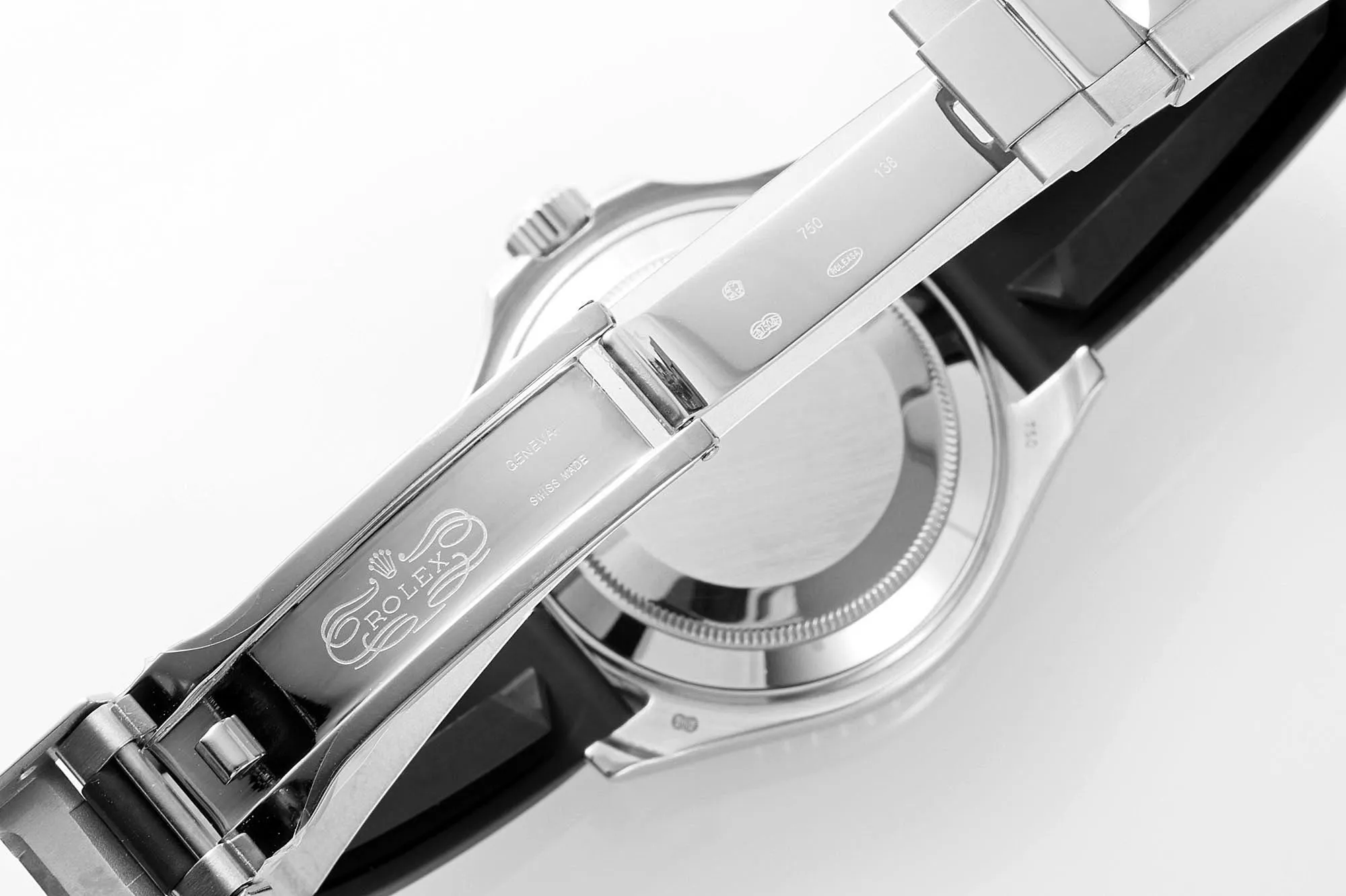 Rolex Yacht-Master “Heavy Edition” – Black Dial with Rainbow Bezel, Rubber Strap - Image 9