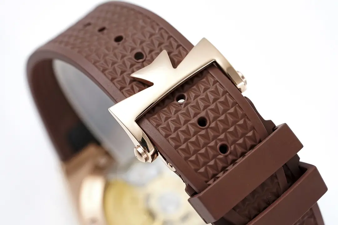 Vacheron Constantin Overseas – Rose Gold Case, Brown Strap, Interchangeable Band System - Image 9