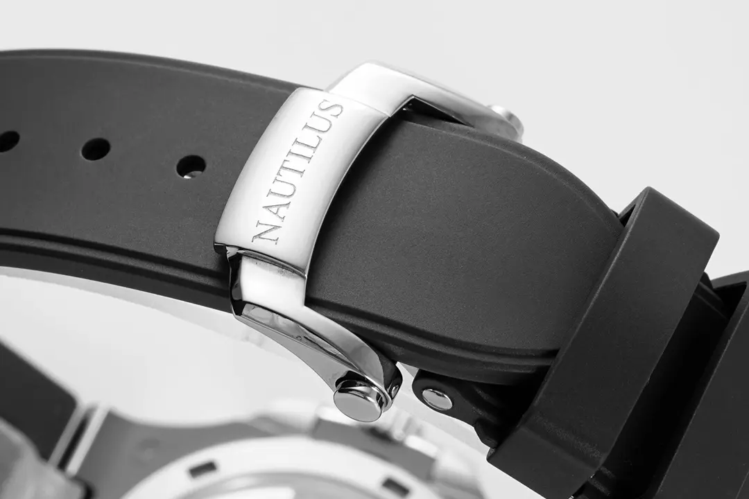 Patek Philippe Nautilus 5726/1A Blue Rubber - Image 18