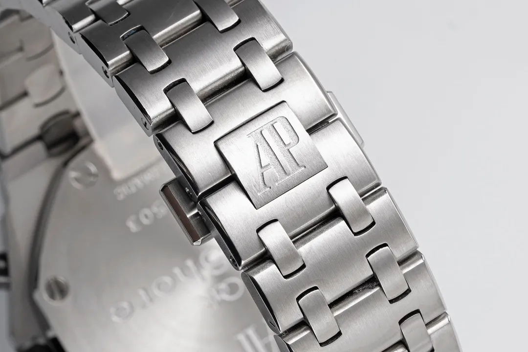Audemars Piguet Royal Oak Offshore Steel - Image 9